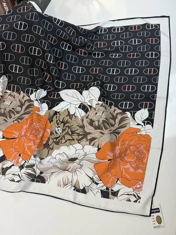 روسری طرح رز